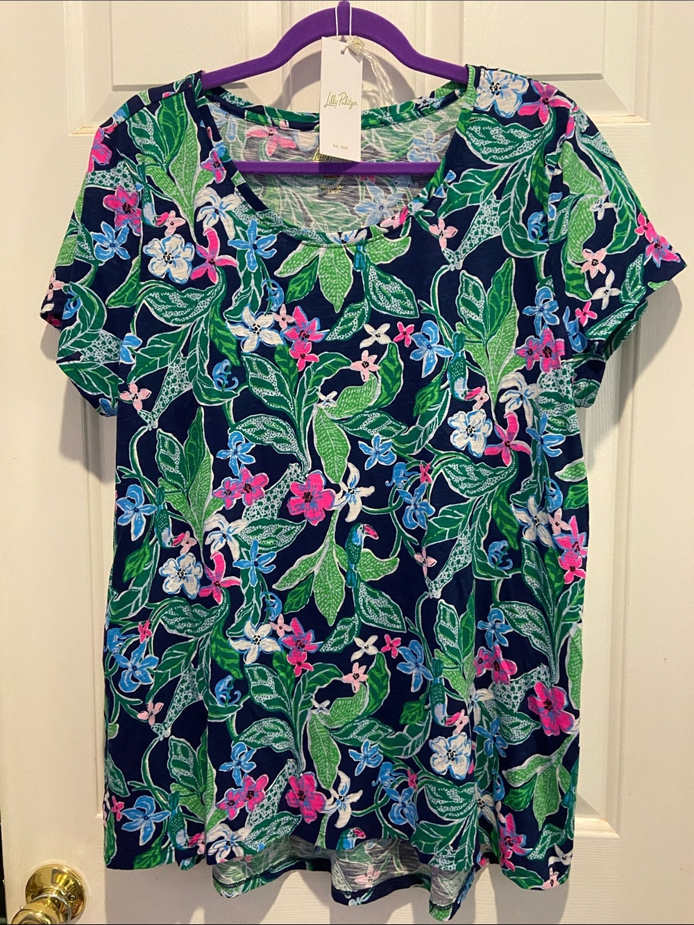 Lilly Pulitzer Etta Scoop Neck Tee - 2XL- in Multi Untamed -